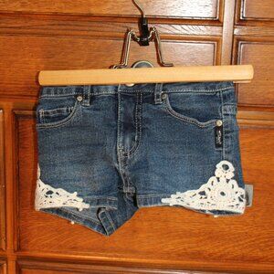 Silver Jeans Size 6 Jean Shorts Crochet design
